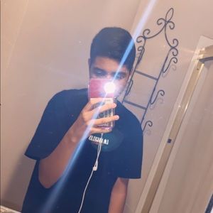 Meet your Posher, Julian